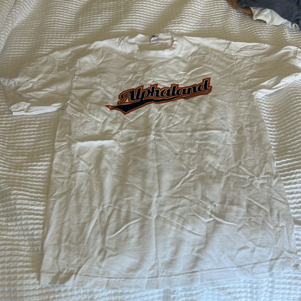 Alphalete pump cover never worn